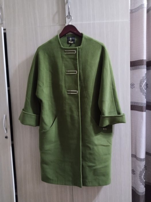 Продам пальто женское. Размер 48-50.В хорошем состоянии