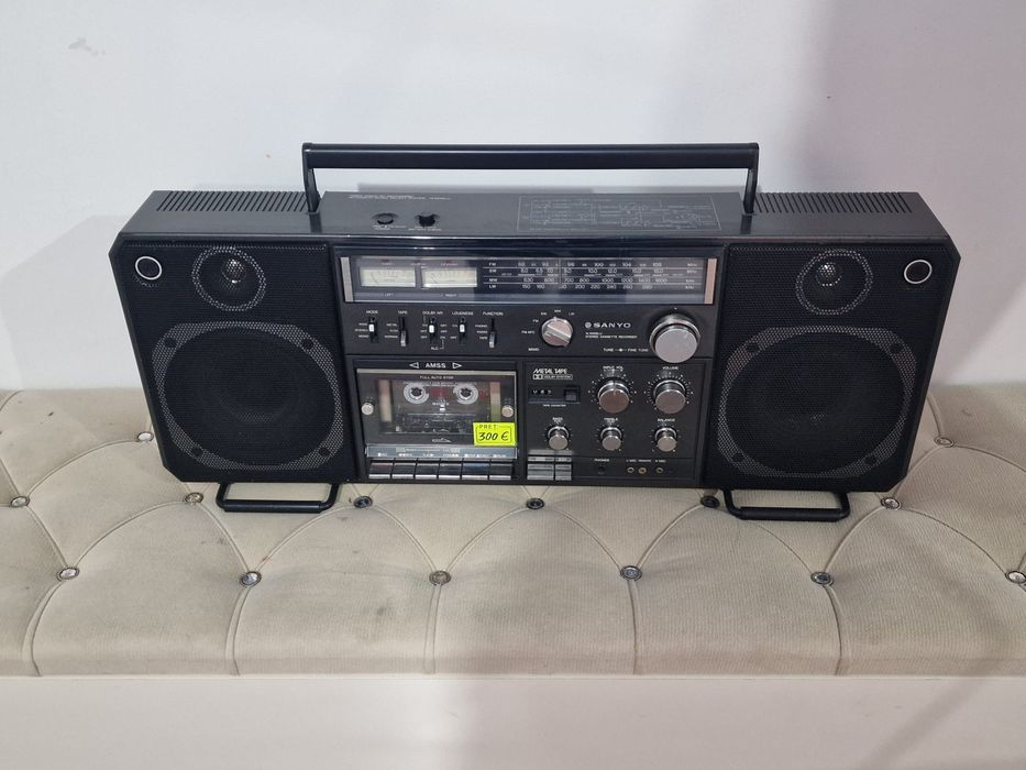 Radiocasetofon Sanyo  sharp