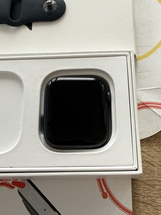 apple watch se 44 mm cellular ca Nou