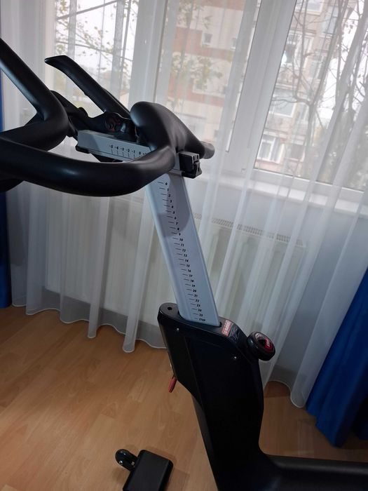 Bicicleta profesionala cycling / spinning Matrix IC7