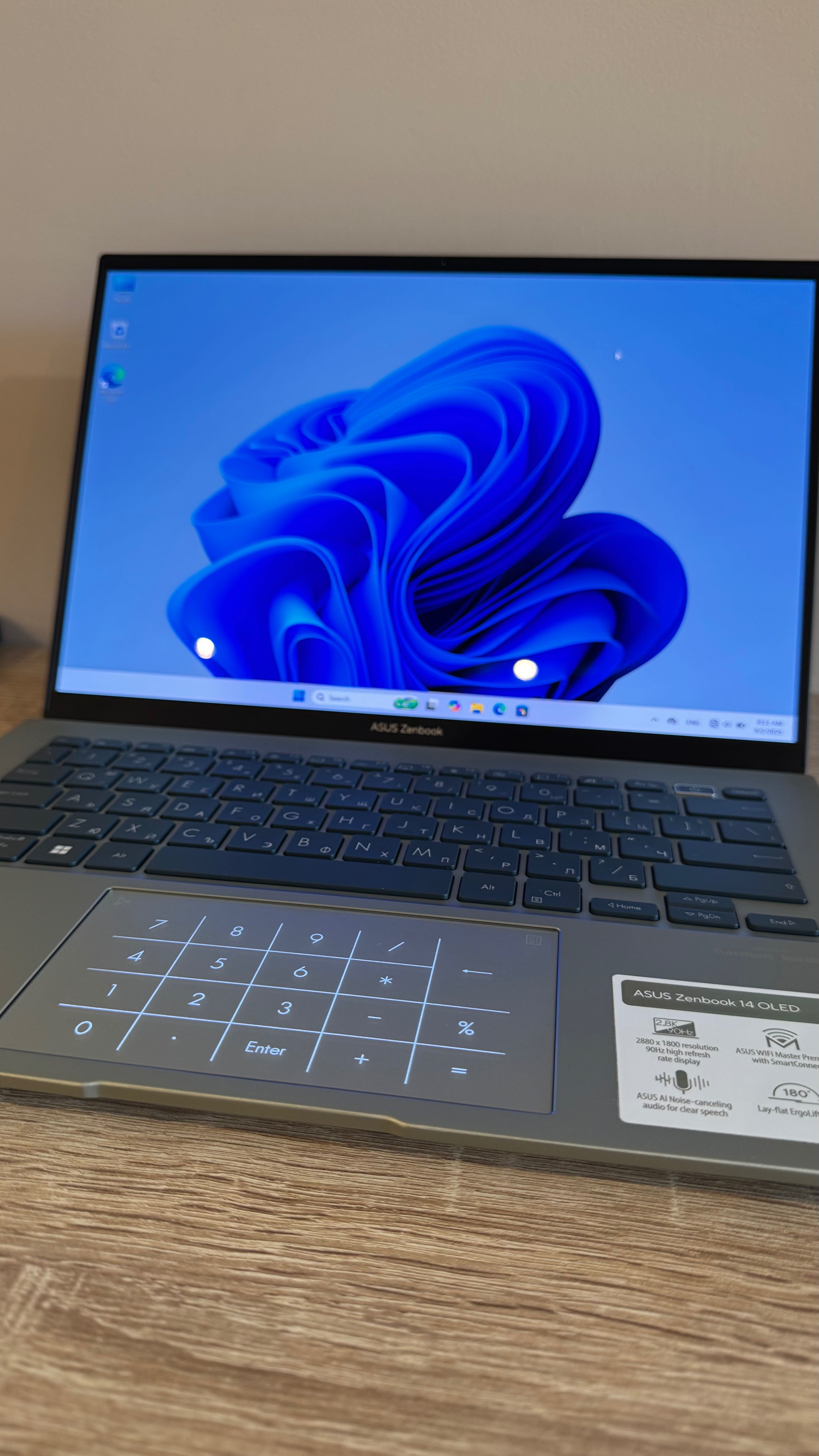 Asus Zenbook 14” 1 TB SSD OLED Display