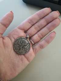 Medalion liliac metal