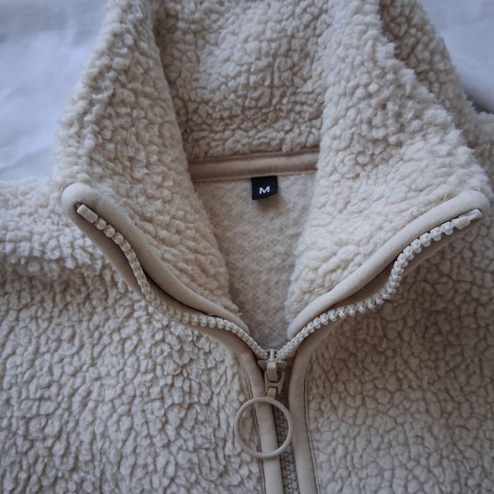 Дамско горнище бежев цвят