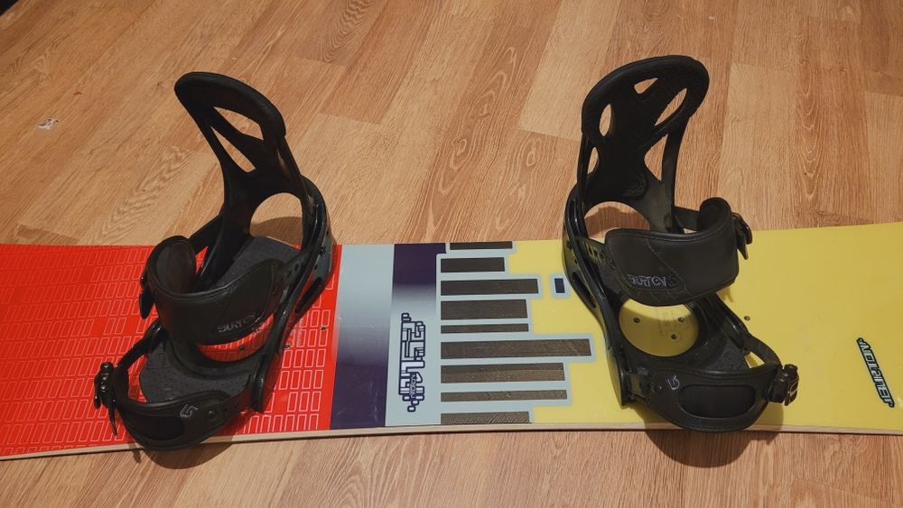 Placa snowboard Burton 152 cu legături Burton