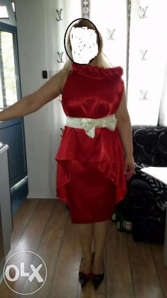 червена елегантна рокля-пола