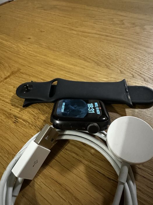 Apple Iwatch SE 40mm GPS