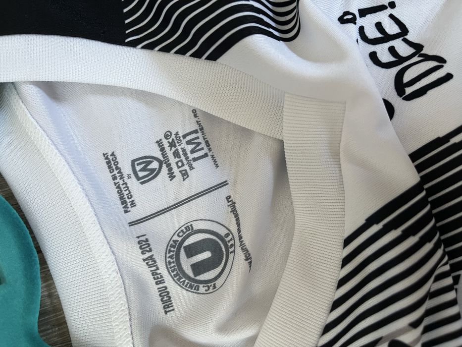 Tricou U cluj club Oficial marime M Universitatea Cluj