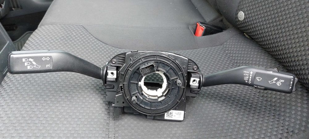 Продавам конзола с лостчета за мигачи и чистачки за VW, Jetta, Beetle