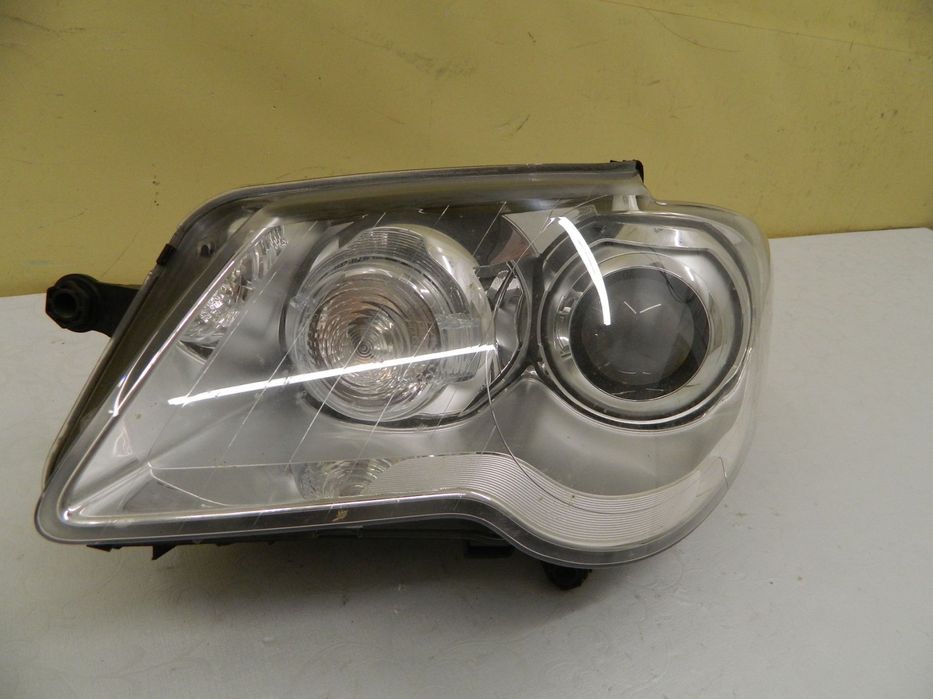 Far stanga VW Touran facelift Xenon, 2007, 2008, 2009, 2010, 2011, cod origine 1T1941751A.