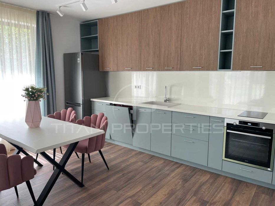 Продава се Двустаен апартамент в Пловдив, Христо Смирненски - 94 кв.м за 1953 €/кв.м - Снимка #1
