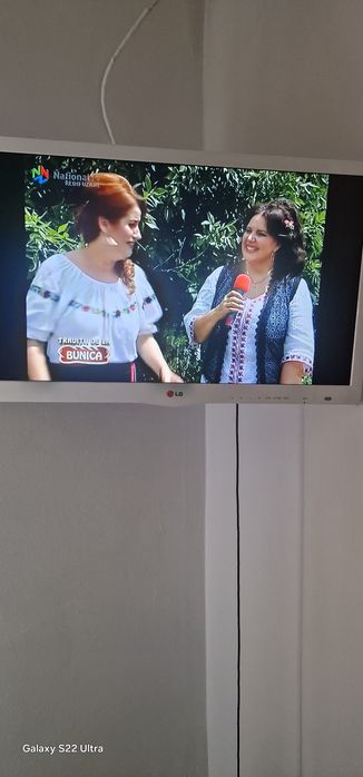 Tv LG cu telecomanda