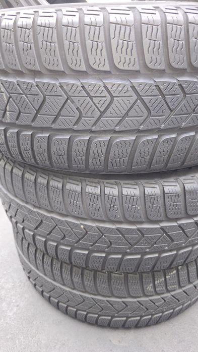 2 anvelope iarnă Pirelli 225/55/18