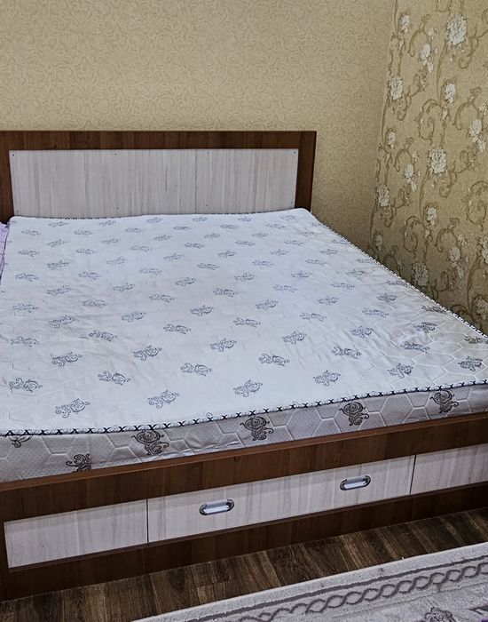 Спальный гарнитур