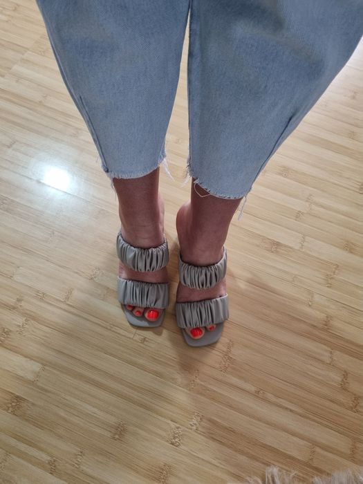 Saboți H&M (mar 36)(22,5cm)