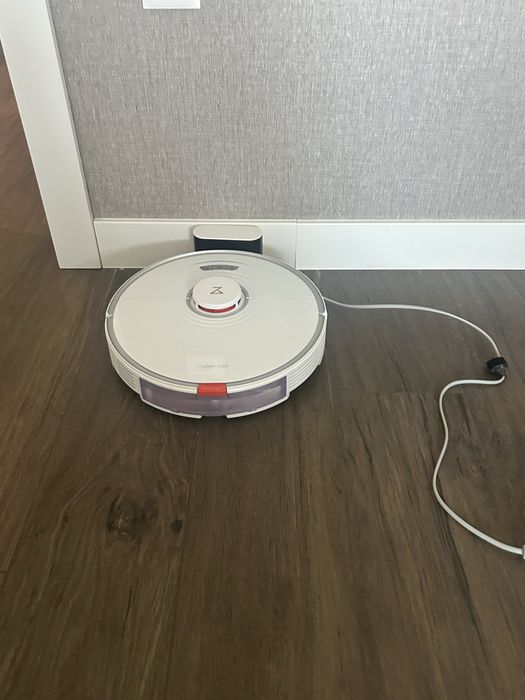 Робот прахосмукачка Roborock – като нов!