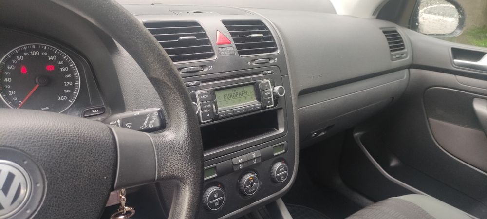 Vw golf v  2008 întreținut