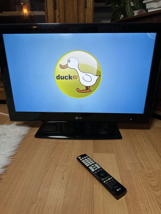 Lcd Lg diagonala 81 cm