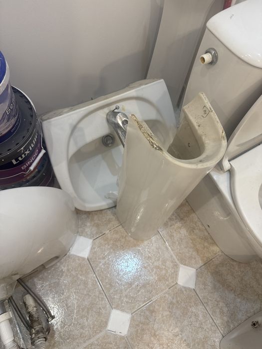 Раковины 2 шт. Биде.