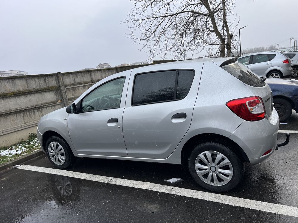 Inchirieri auto/moto tazz bolt glovo wolt rent a car