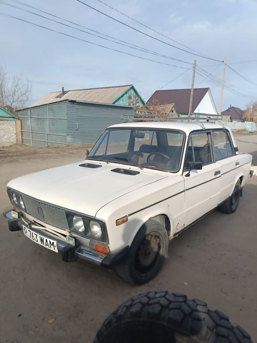 Машина  Ваз 2106