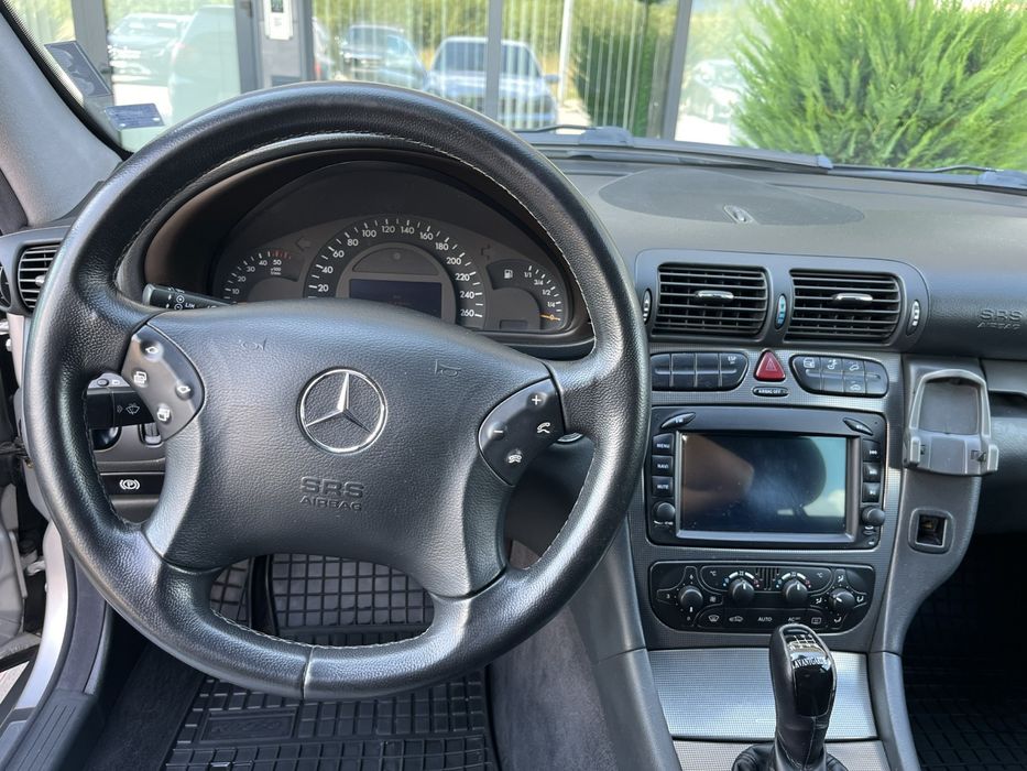 Mercedes-Benz C 200
