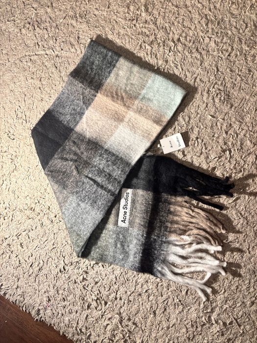 Fular/ Esarfa Acne Studios