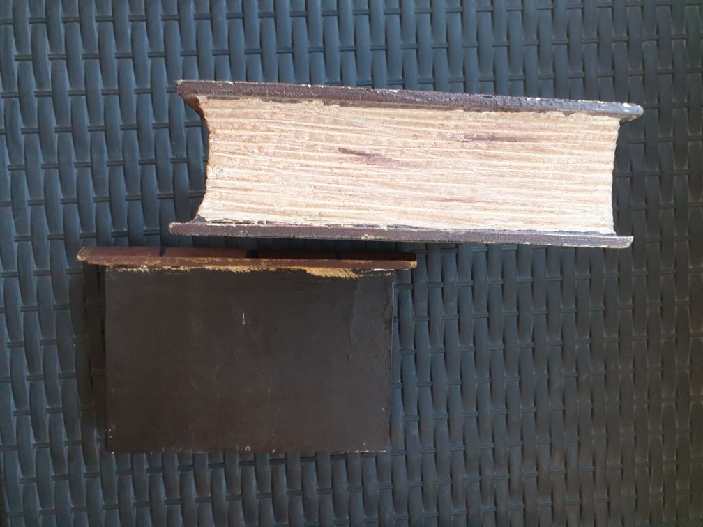 Carte din lemn cutie secreta biblie