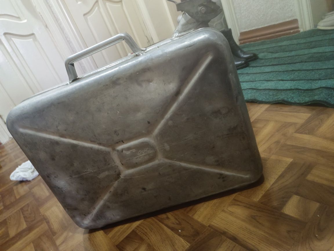 Канистры алюминиевая 20 л