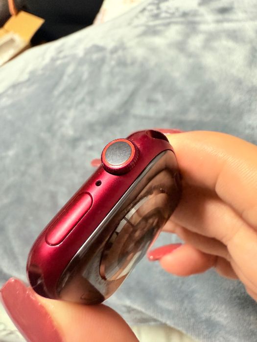 Apple Watch Series 7 (41mm) (PRODUCT)RED – GPS + Cellular