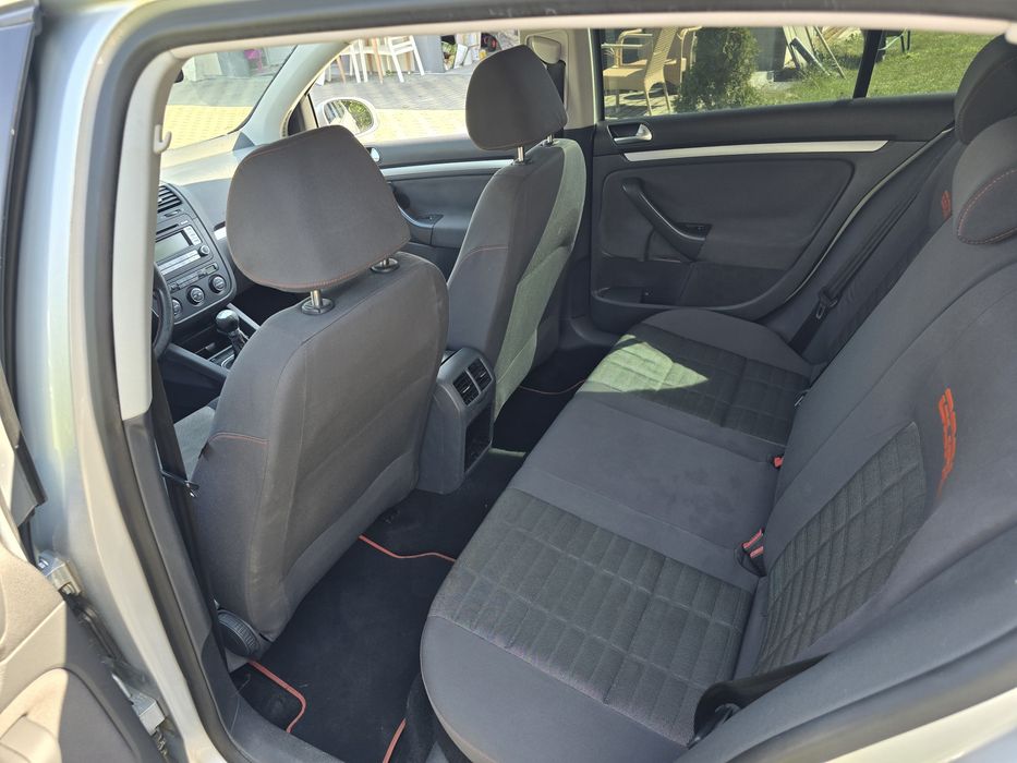 VW GOLF 5  1.4 MPI 2007