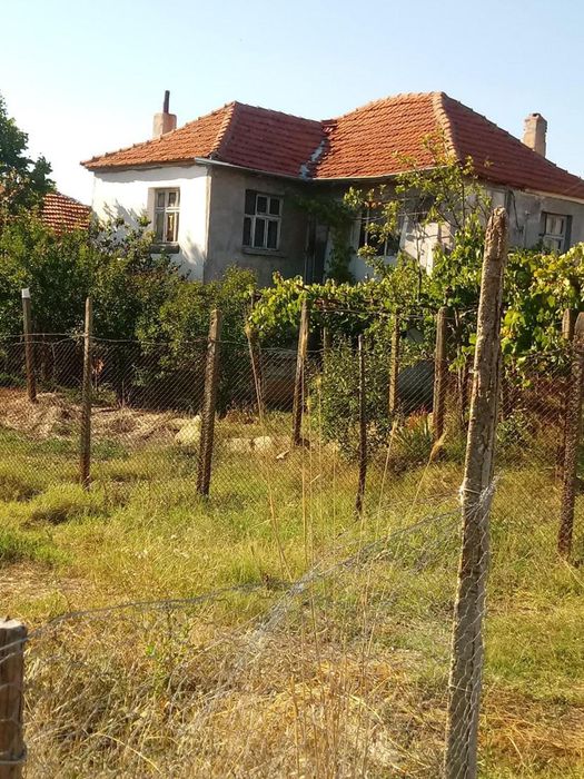 Продава се Къща в с. Ламбух, Област Хасково - 67 кв.м за 381 €/кв.м - Снимка #1