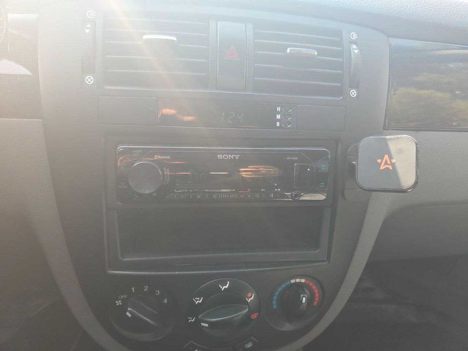 Черный Конь Chevrolet Gentra 1.5