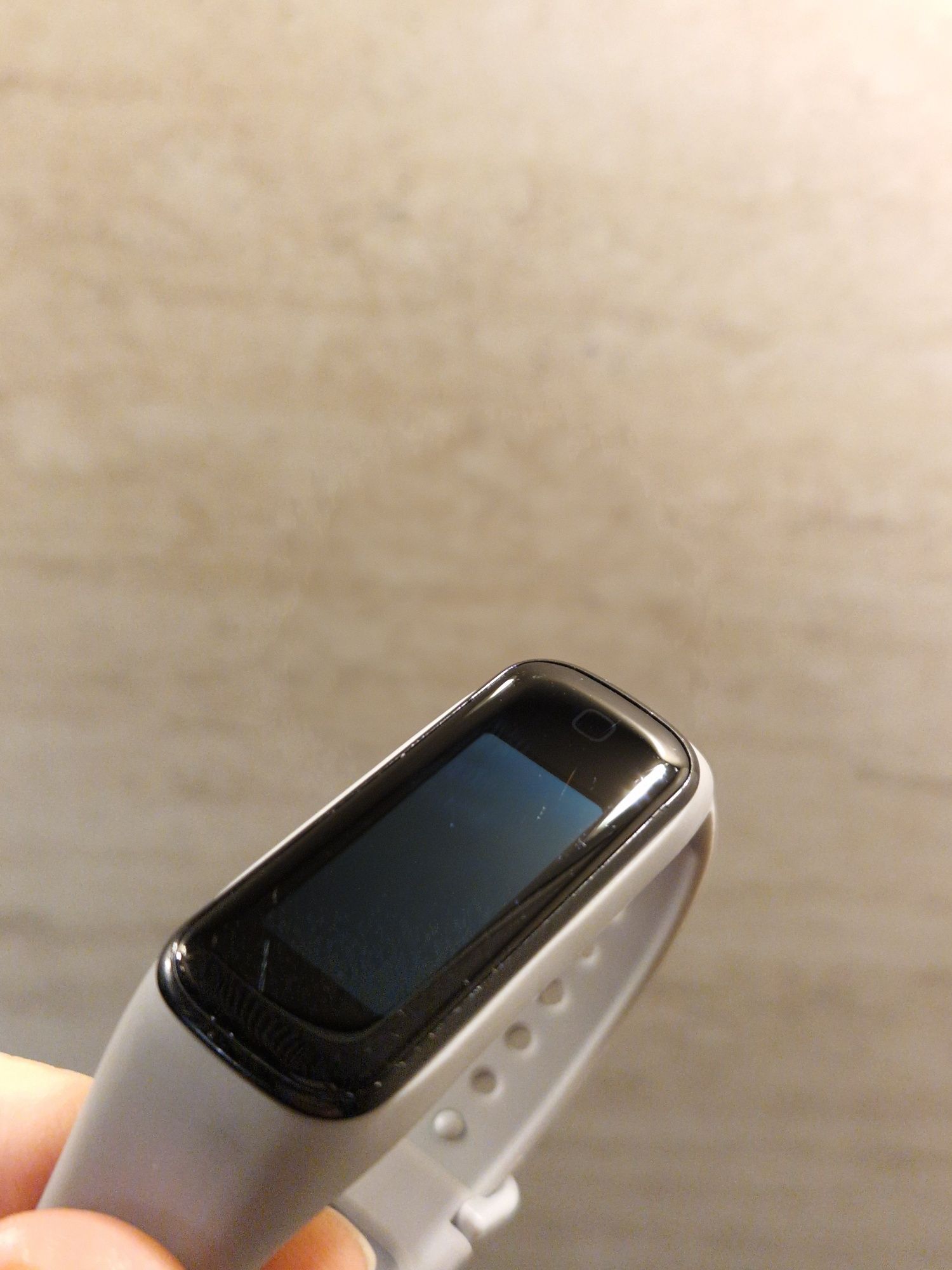 Смарт гривна Samsung Galaxy Fit 2