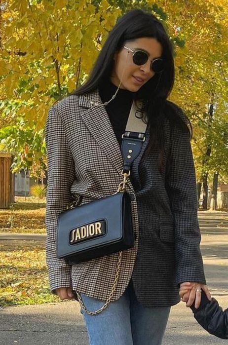 Weekend Maxmara sacou din lana prelucrat 1000 de lei