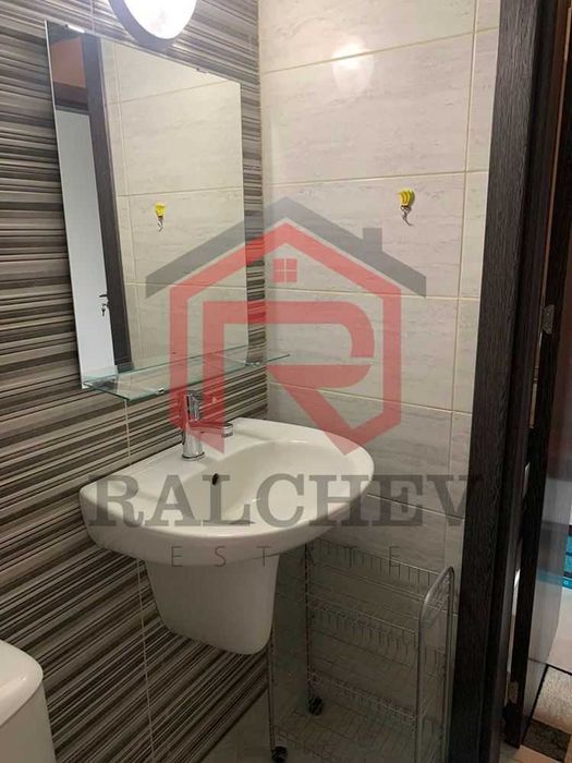 Двустаен апартамент под наем / Левски