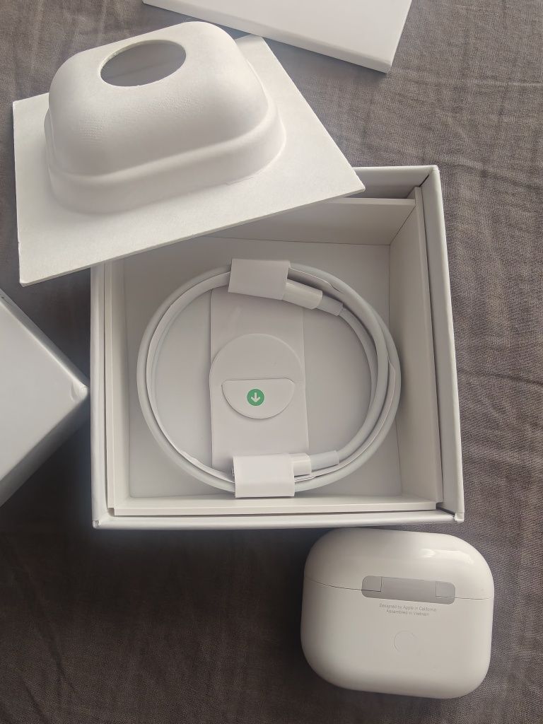 Apple Airpods 3-то поколение