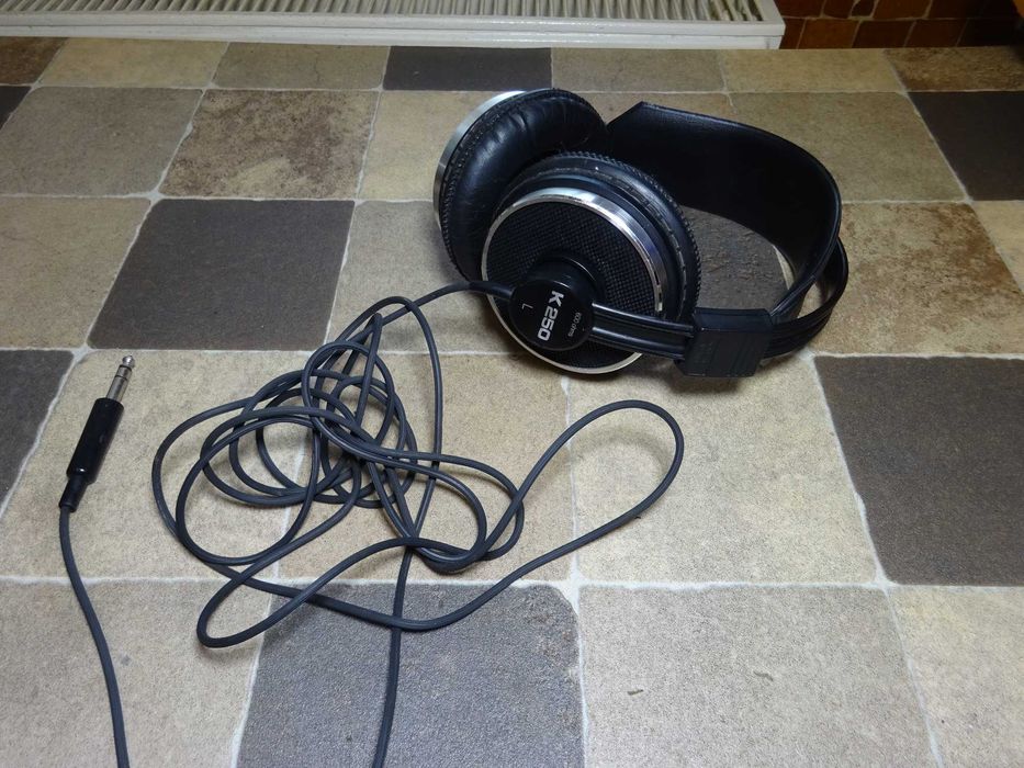 Casti audio vintage AKG K250 600 ohms -anii 80