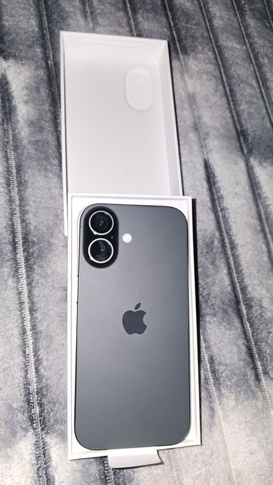 Iphone 17 nou vand sau schimb cu auto ofer diferenta