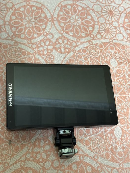 Monitor Feelworld F7 Pro