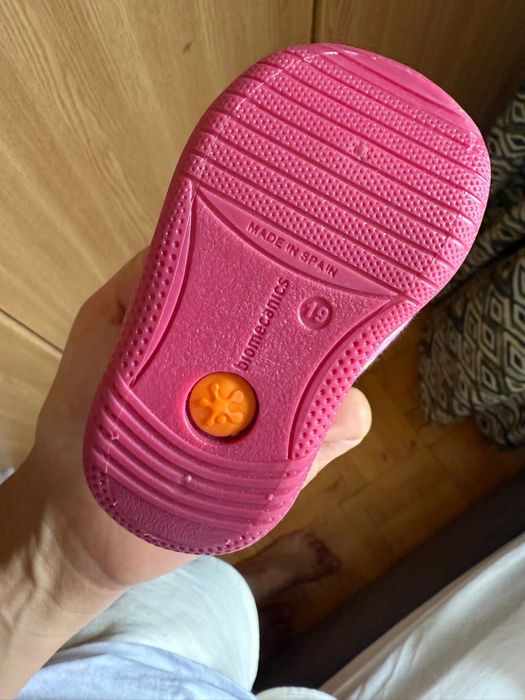 Papuci de casă . Biomecanics