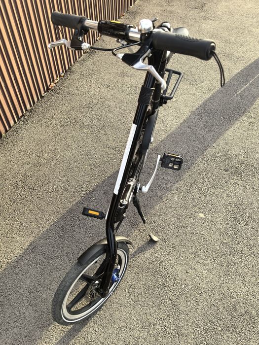 Bicicleta pliabila Strida