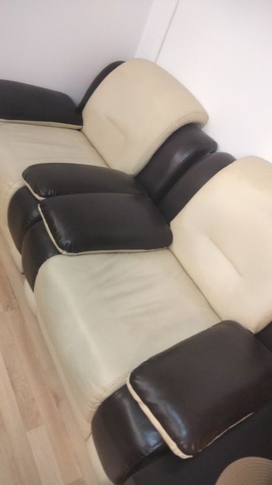 Canapea extensibilă și fotolii