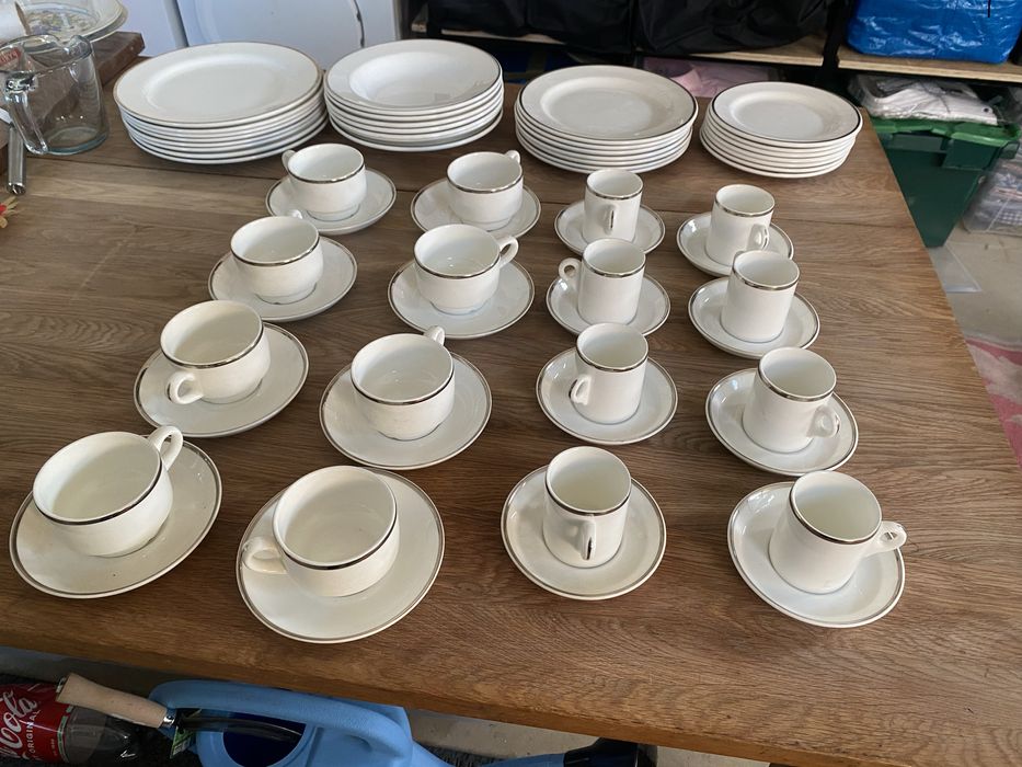 Wedgwood set de 6 farfurii cani