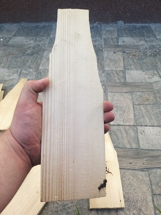 Vând Draniță (șindrilă) de lemn