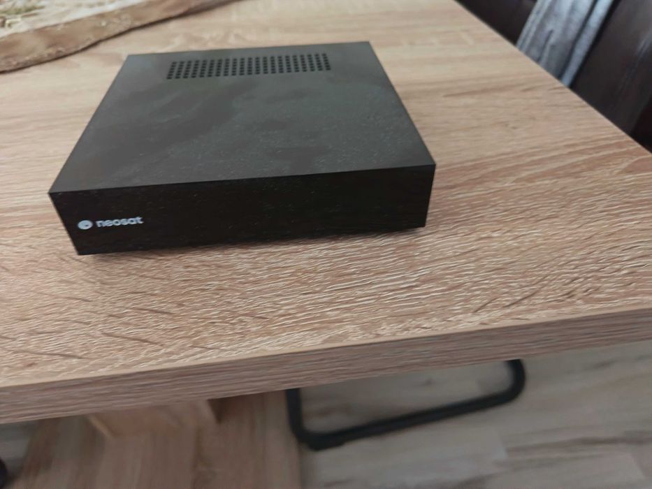 Приемник  Неосат