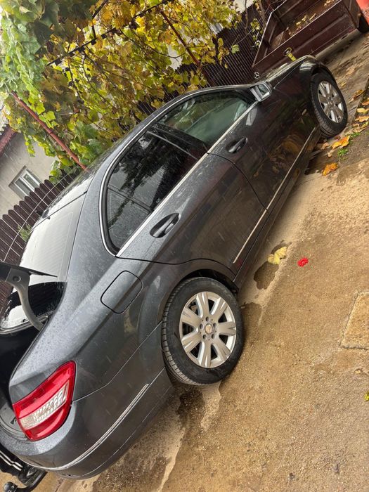 Mercedes c class w204 c220