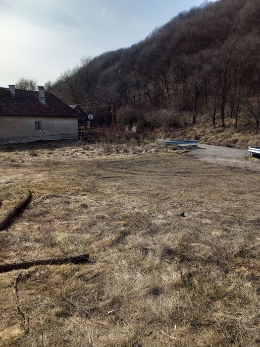 Vând teren intravilan în satul Giula com Borșa la 23 de km de cluj