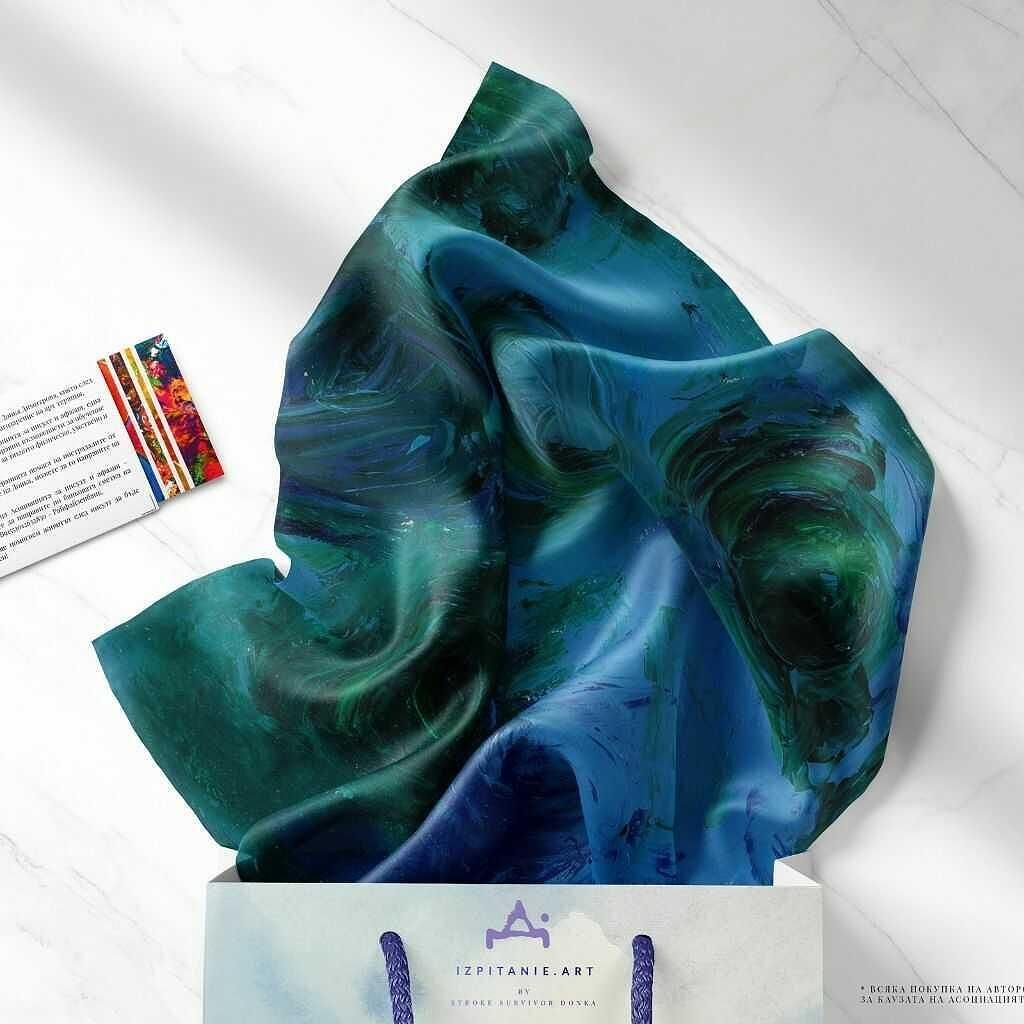 Дамски артистичен шал "рози в синьо"