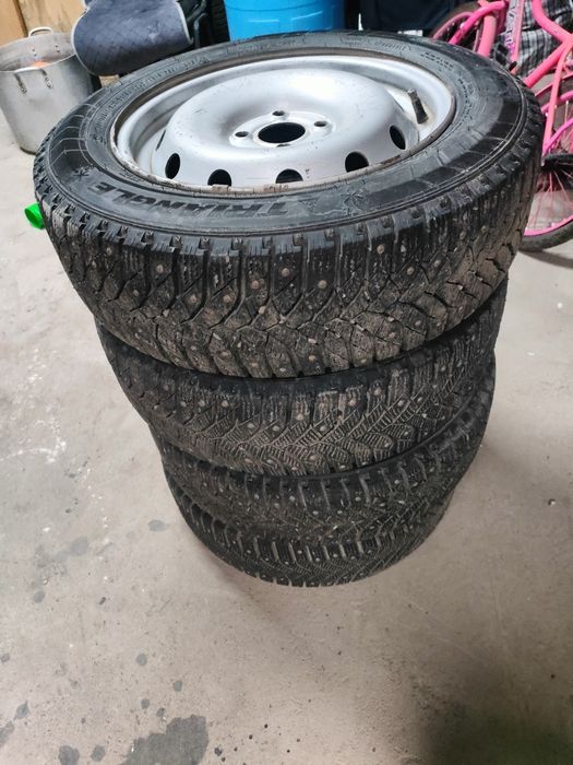 Продам шины с дисками