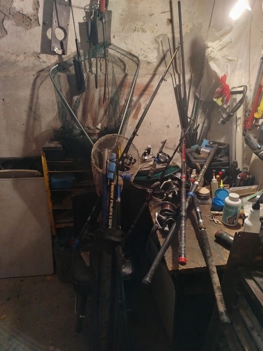 Vând scule PESCUIT Somn crap Artilerie Grea FOARTE multe plus accesori